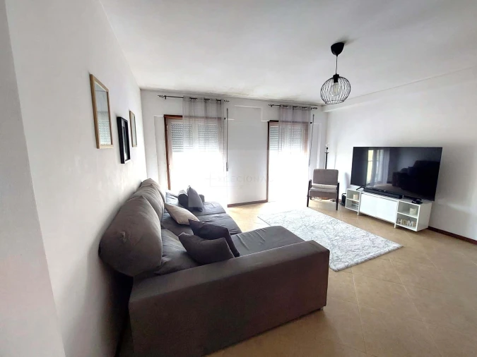 Apartamento T3 para Venda em Rio Tinto Foto 2