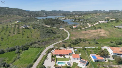 Moradia T4 para Venda em São Bartolomeu de Messines