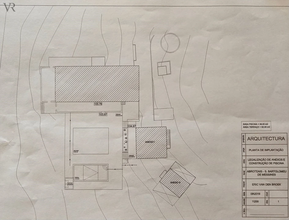 Moradia T4 para Venda em São Bartolomeu de Messines Foto 39