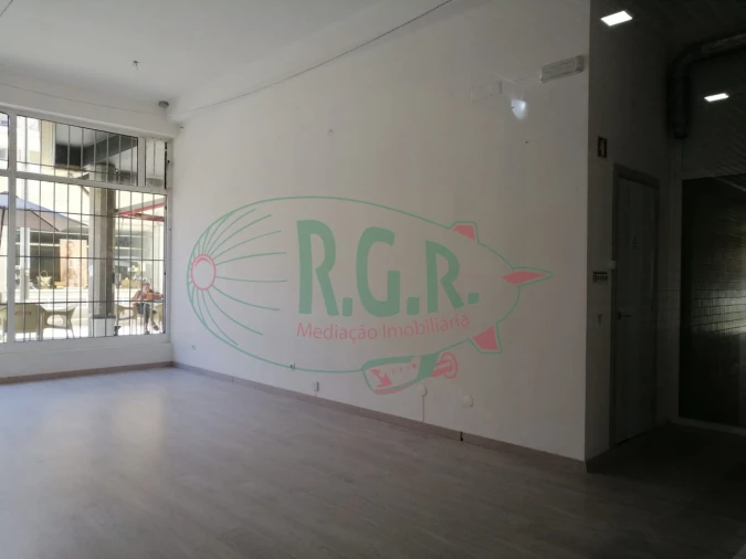 Loja para Venda em Gondomar (São Cosme), Valbom e Jovim Foto 3