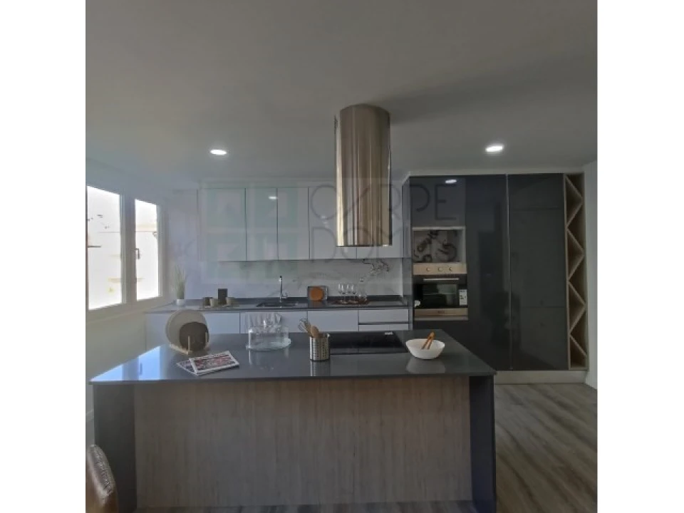 Apartamento T3 para Venda em Benfica Foto 5