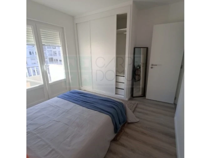 Apartamento T3 para Venda em Benfica Foto 8