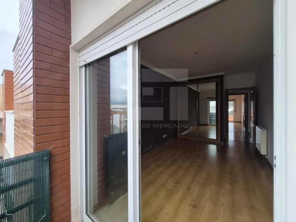 Apartamento T2 para Venda em Laranjeiro e Feijó Foto 14