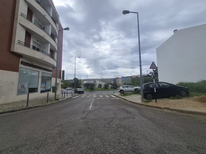 Apartamento T2 para Venda em Laranjeiro e Feijó Foto 25