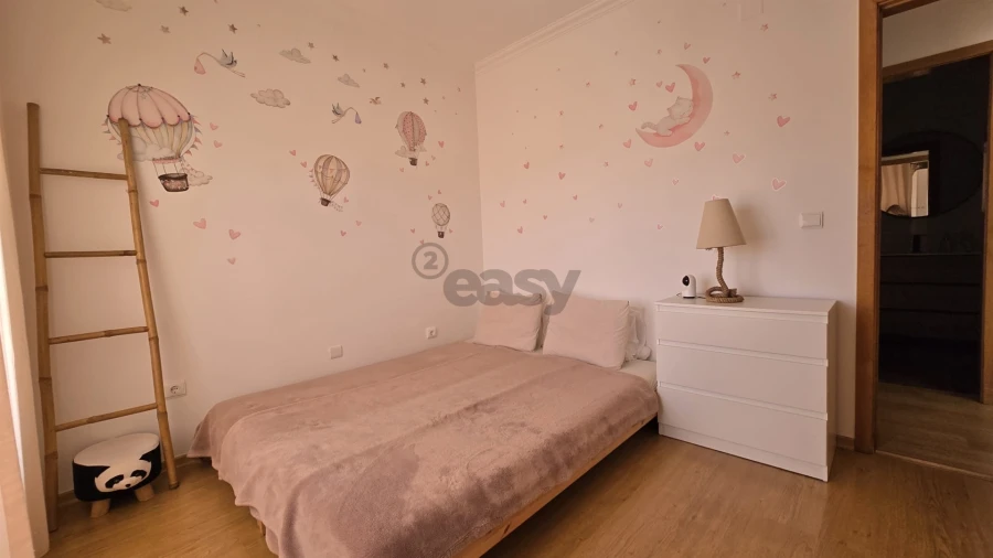 Apartamento T2 para Venda em Azueira e Sobral da Abelheira Foto 9