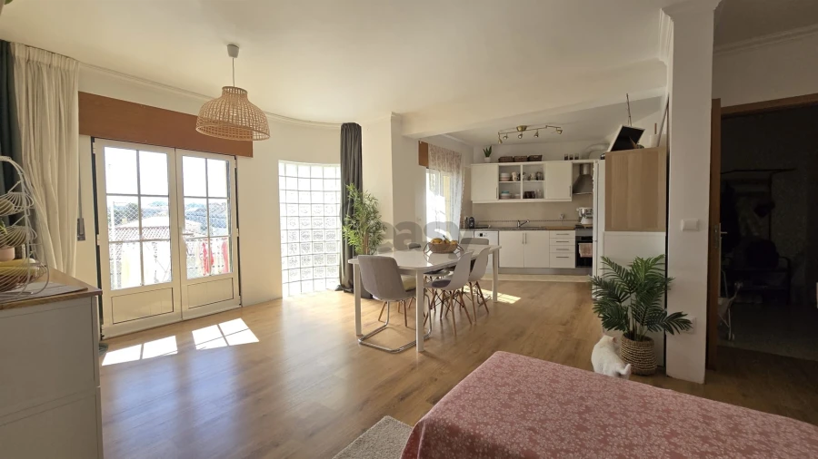 Apartamento T2 para Venda em Azueira e Sobral da Abelheira Foto 3
