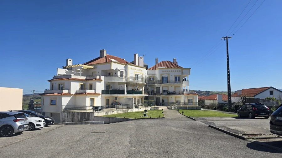 Apartamento T2 para Venda em Azueira e Sobral da Abelheira Foto 21