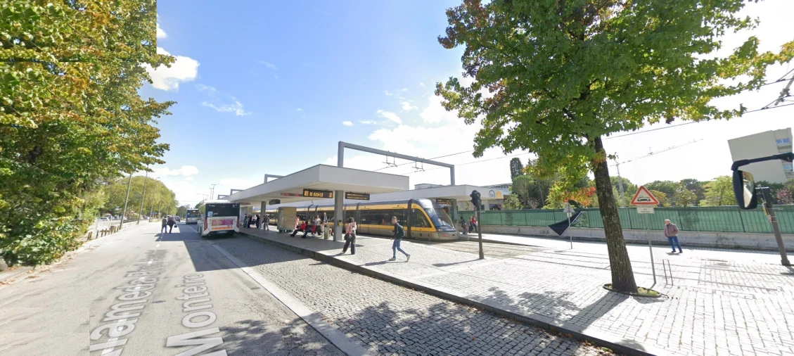 Moradia T2 para Venda em Paranhos Foto 3