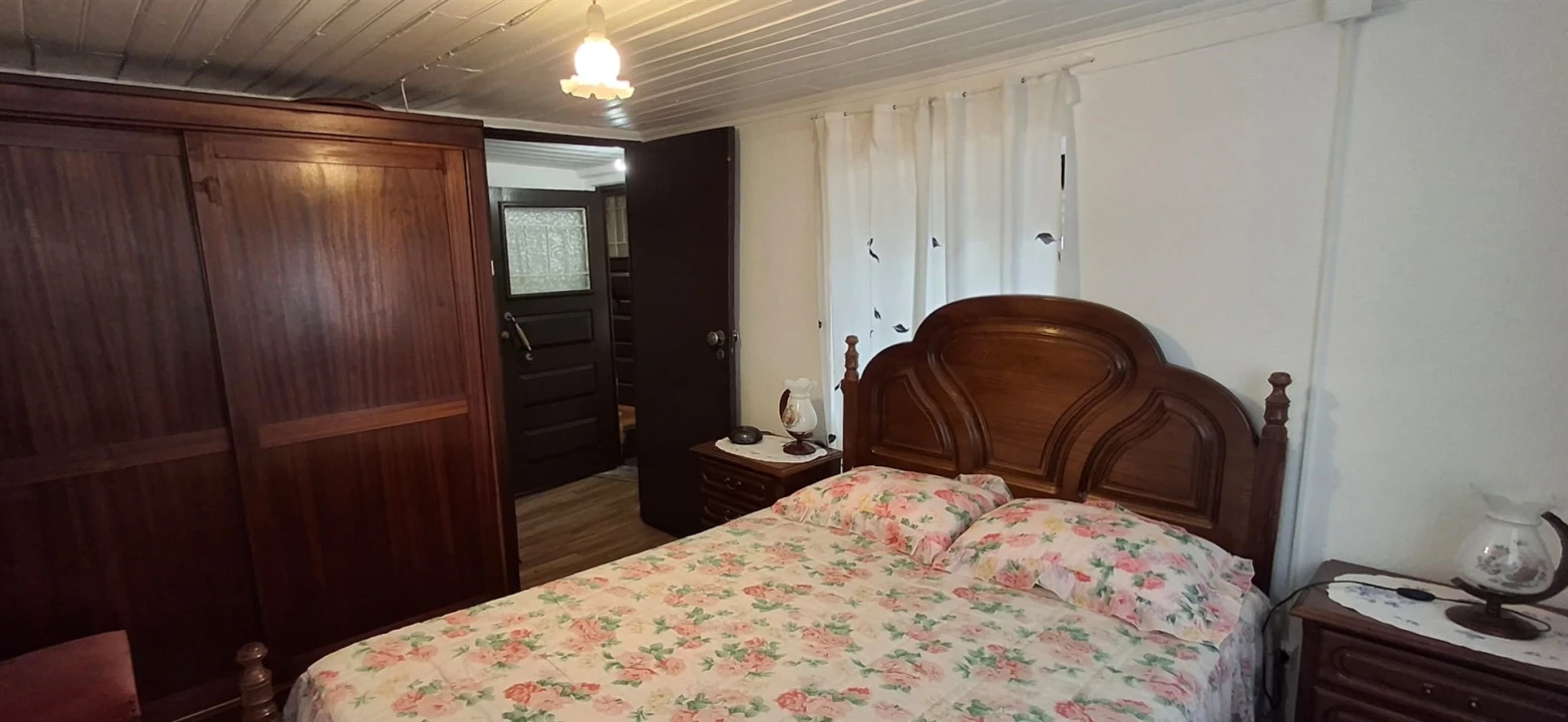 Moradia T2 para Venda em Orgens Foto 10