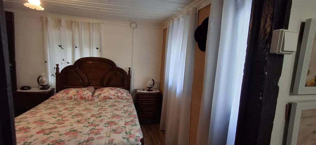 Moradia T2 para Venda em Orgens Foto 9