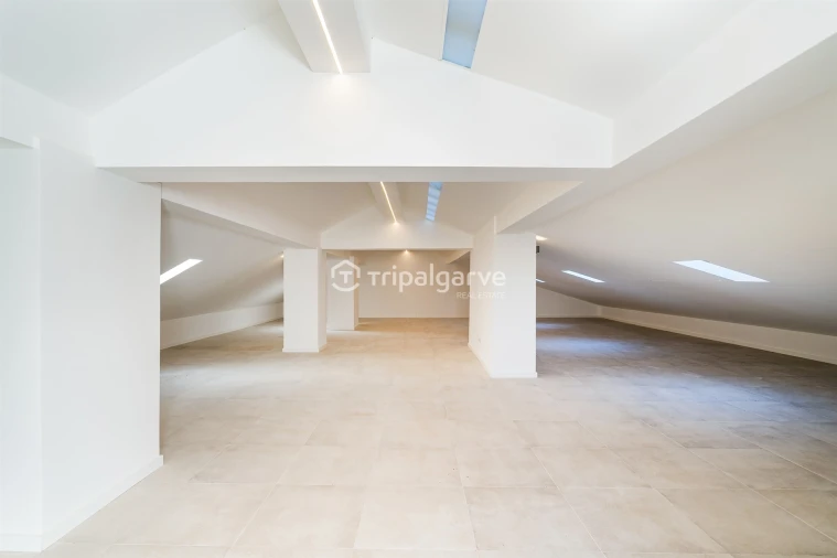 Apartamento T4 para Venda em Albufeira e Olhos de Água Foto 30