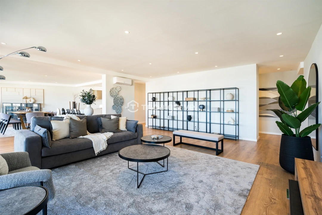 Apartamento T4 para Venda em Albufeira e Olhos de Água Foto 12