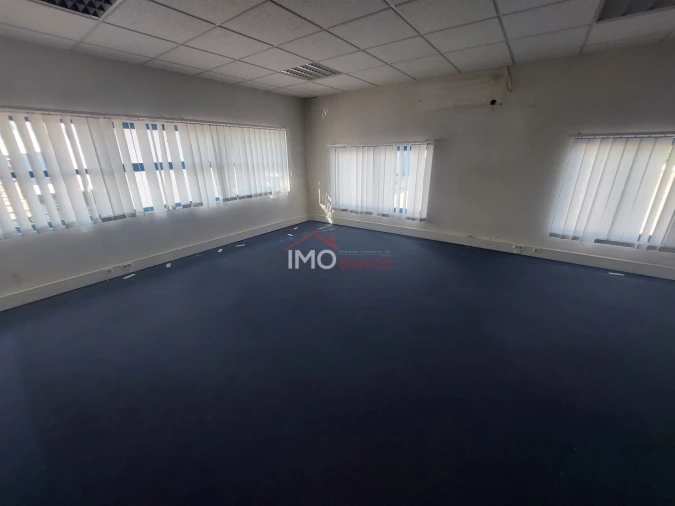 Armazém para Venda em Ribeira de Nisa e Carreiras Foto 8