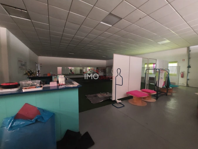 Armazém para Venda em Ribeira de Nisa e Carreiras Foto 5