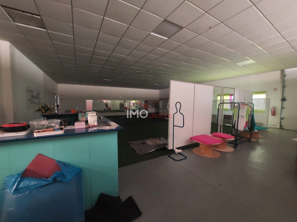 Armazém para Venda em Ribeira de Nisa e Carreiras Foto 5
