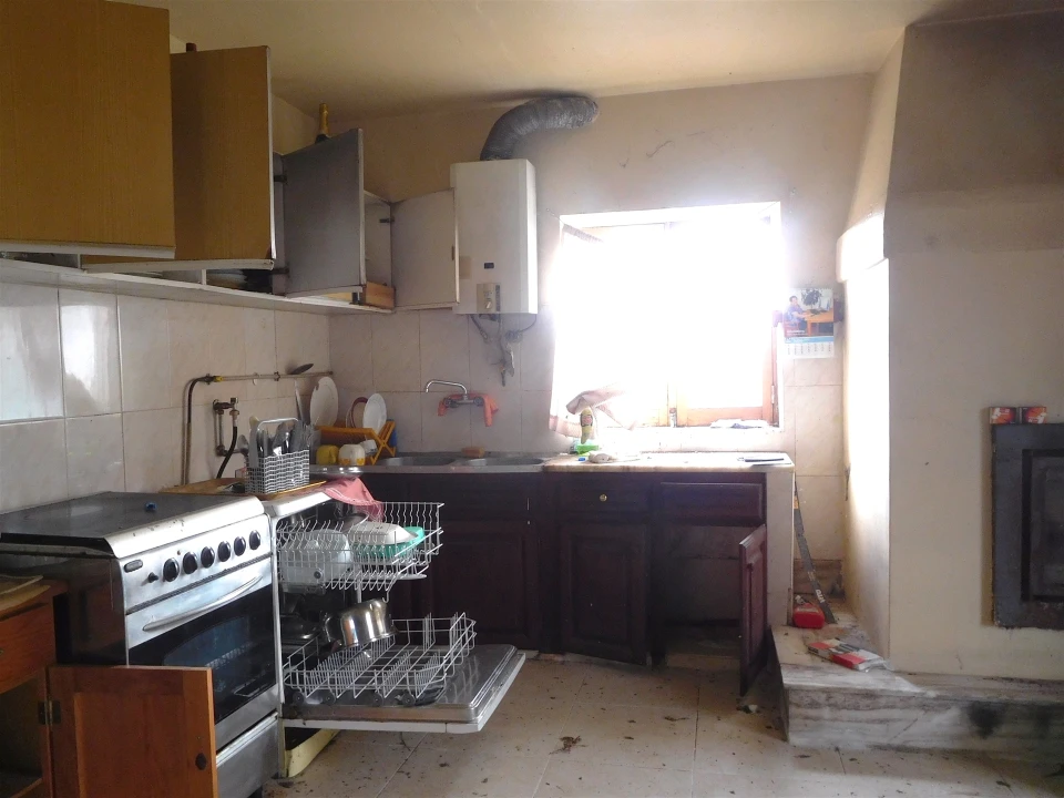 Moradia T3 para Venda em Marrazes e Barosa Foto 2