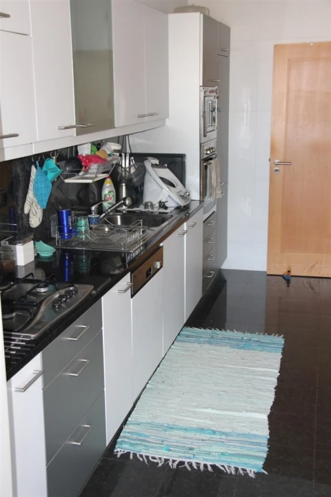 Apartamento T2 para Arrendamento em Mafamude e Vilar do Paraíso