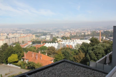 Apartamento T2 para Arrendamento em Mafamude e Vilar do Paraíso