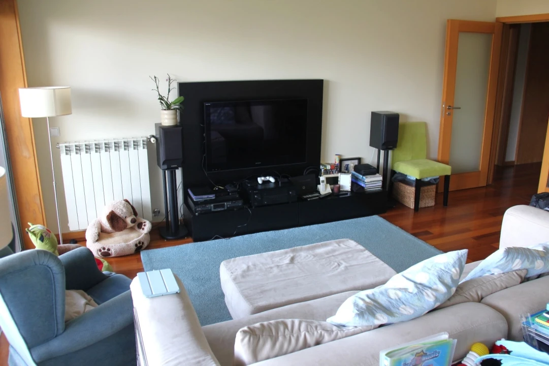 Apartamento T2 para Arrendamento em Mafamude e Vilar do Paraíso Foto 22