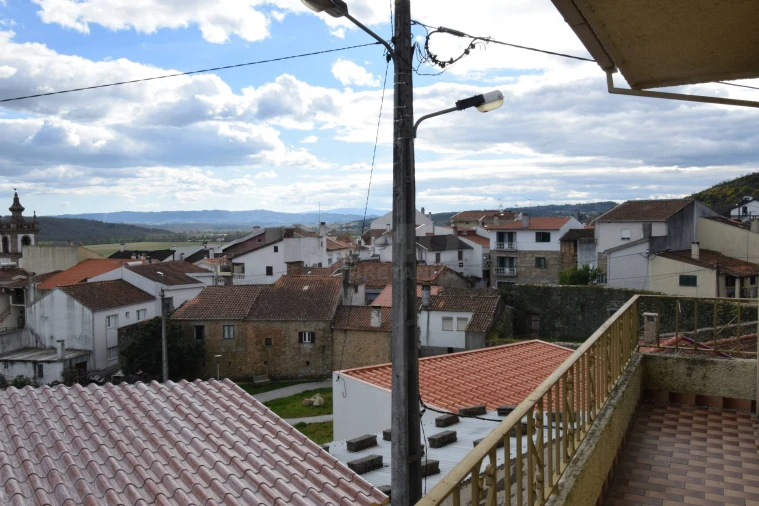 Moradia T5 para Venda em Orjais Foto 19