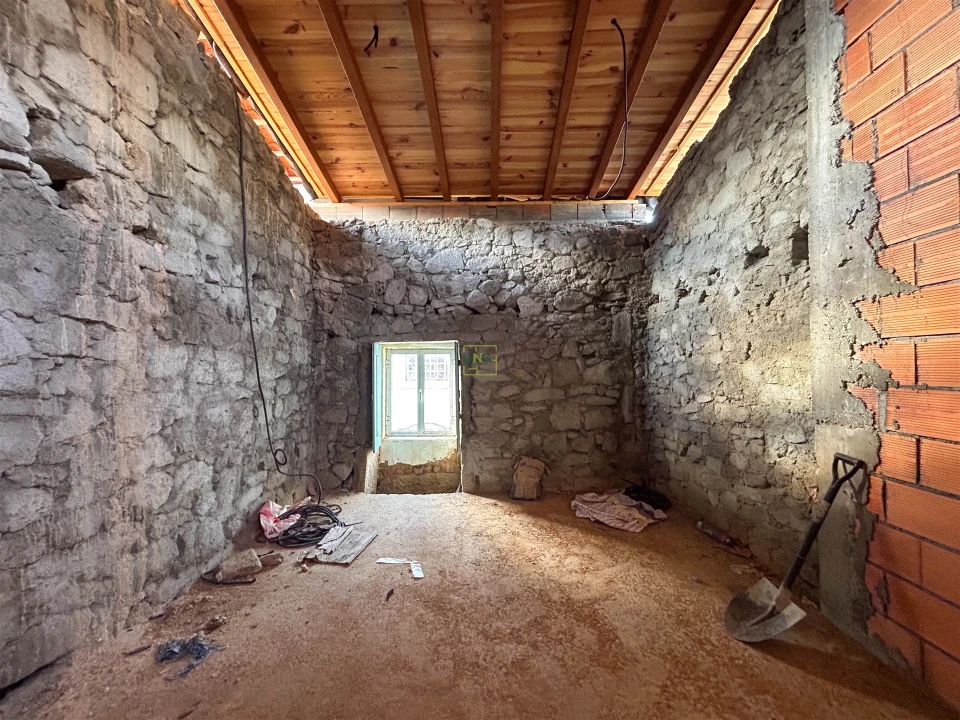 Moradia T2 para Venda em Alcains Foto 23