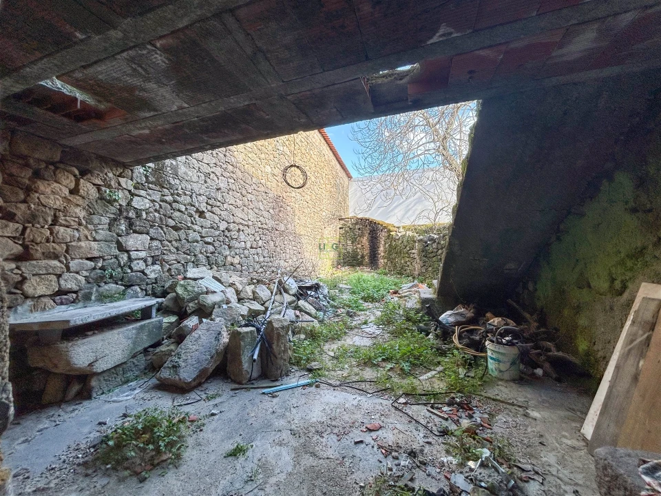 Moradia T2 para Venda em Alcains Foto 9