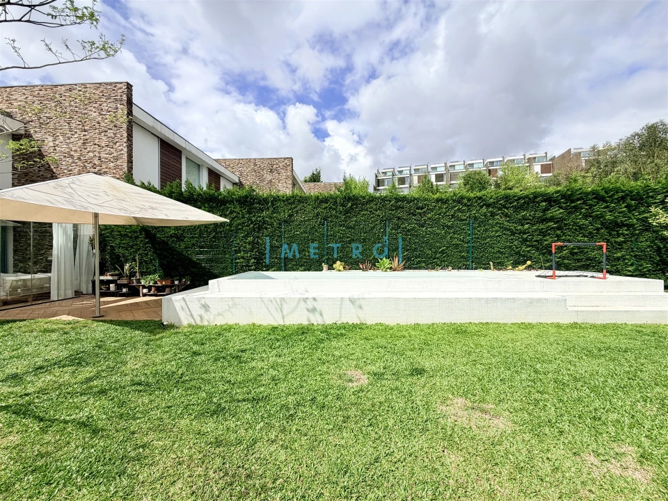 Moradia T3 para Venda em Água Longa Foto 22