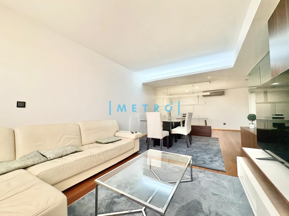 Apartamento T2 para Arrendamento em Campanhã Foto 3