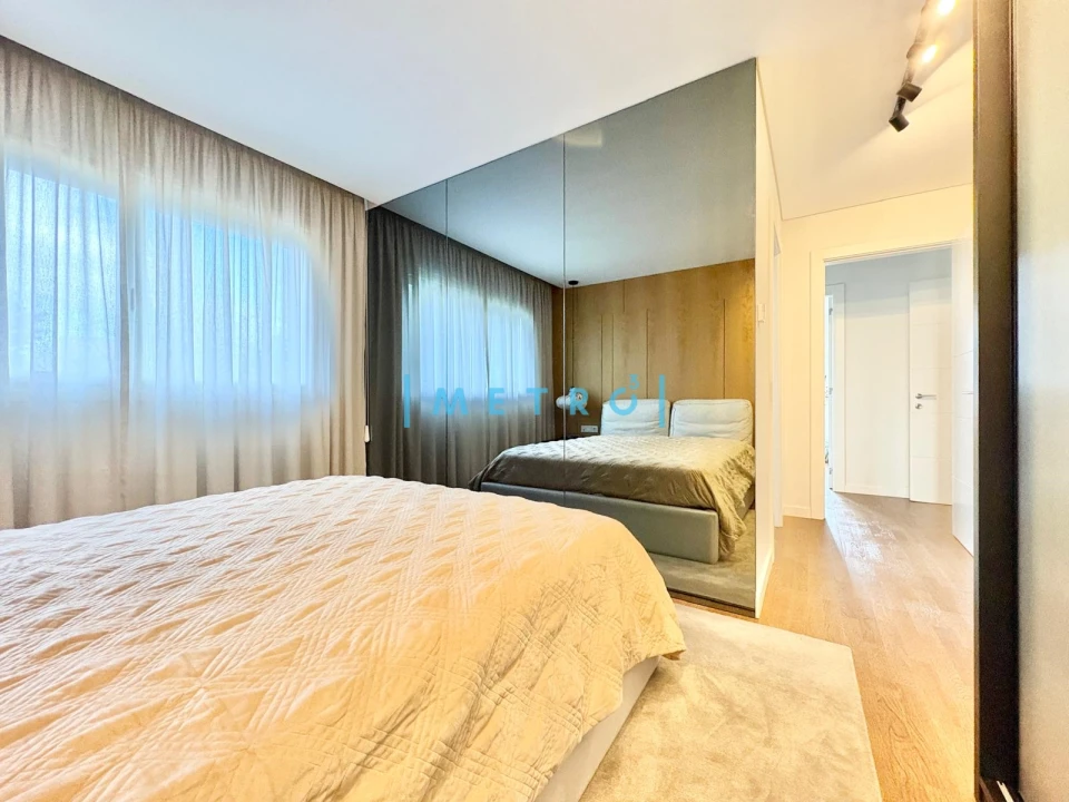 Apartamento T2 para Arrendamento em Lordelo do Ouro e Massarelos Foto 19