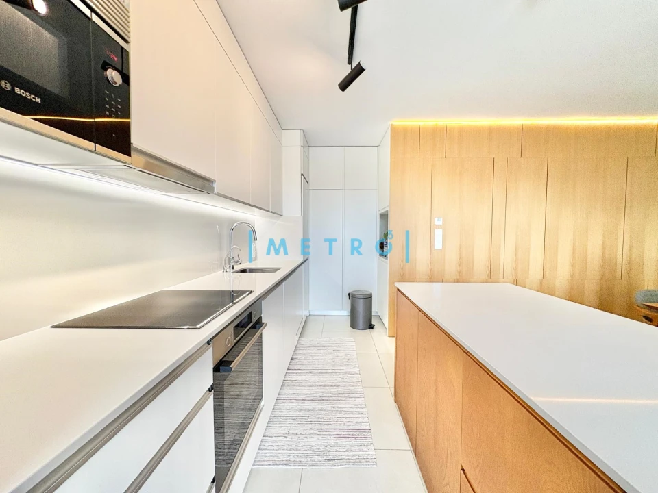 Apartamento T2 para Arrendamento em Lordelo do Ouro e Massarelos Foto 12