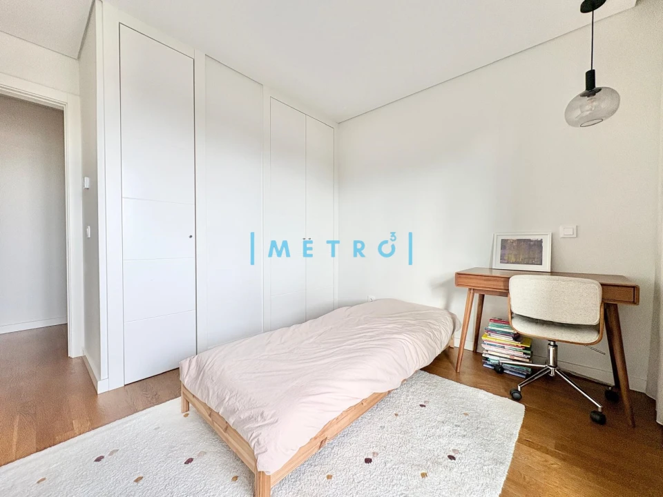 Apartamento T2 para Arrendamento em Lordelo do Ouro e Massarelos Foto 24