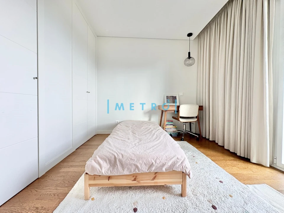 Apartamento T2 para Arrendamento em Lordelo do Ouro e Massarelos Foto 25