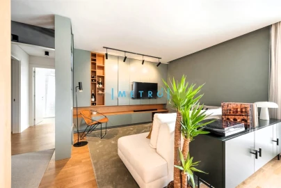 Apartamento T2 para Venda em Lordelo do Ouro e Massarelos