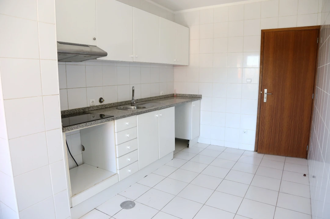 Apartamento T2 para Venda em Lustosa e Barrosas (Santo Estêvão) Foto 16