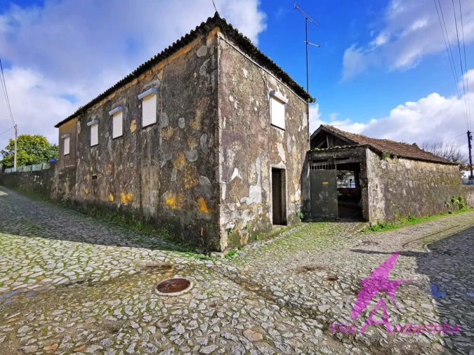 Moradia T2 para Venda em Santa Marta de Portuzelo Foto 3