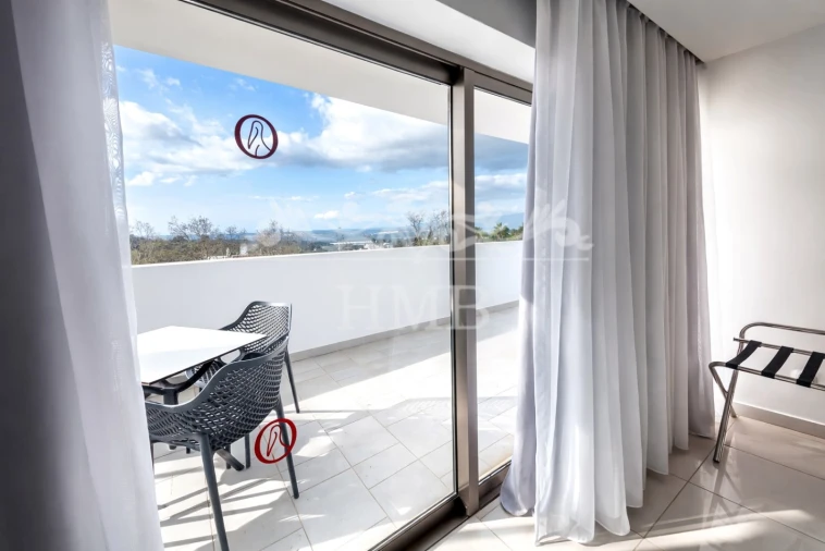 Apartamento T2 para Venda em Alvor Foto 3