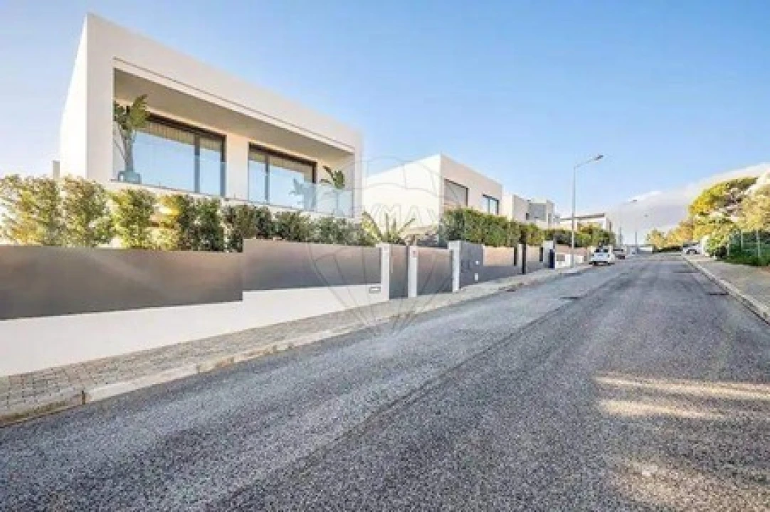 Moradia T4 para Venda em Cascais e Estoril Foto 20