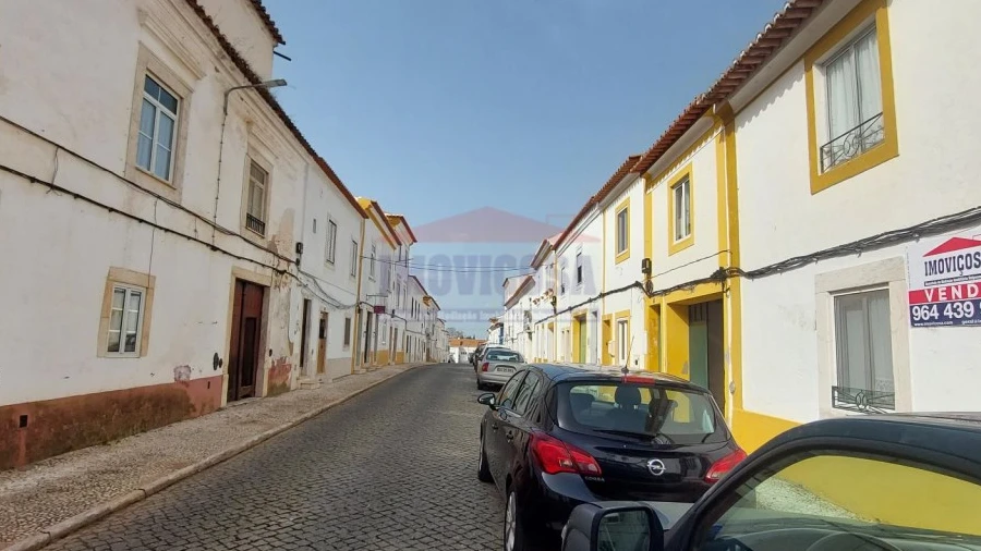 Moradia T5 para Venda em Nossa Senhora da Conceição e São Bartolomeu