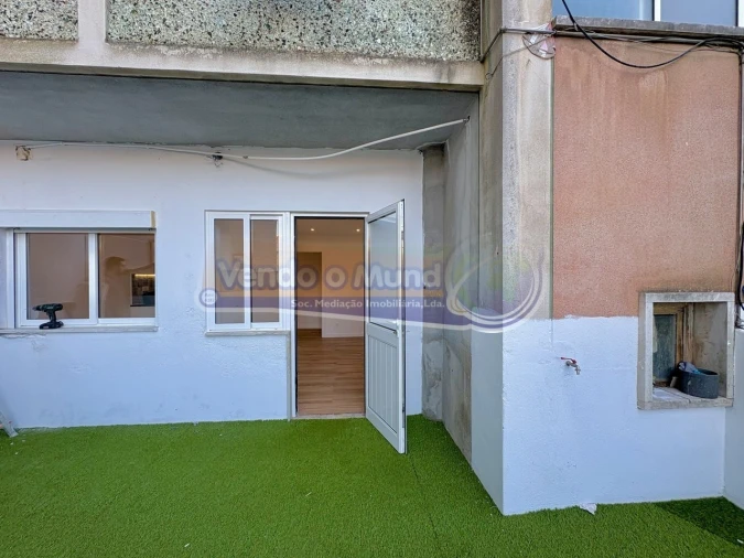 Apartamento T1 para Venda em Vila Franca de Xira Foto 5