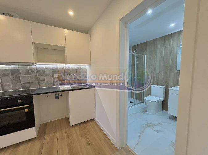 Apartamento T1 para Venda em Vila Franca de Xira Foto 4