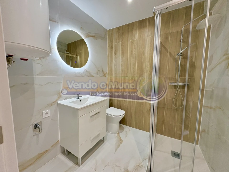 Apartamento T1 para Venda em Vila Franca de Xira Foto 3