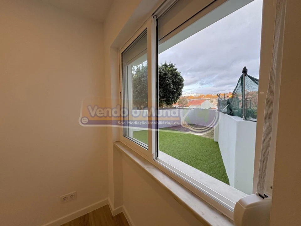 Apartamento T1 para Venda em Vila Franca de Xira Foto 8