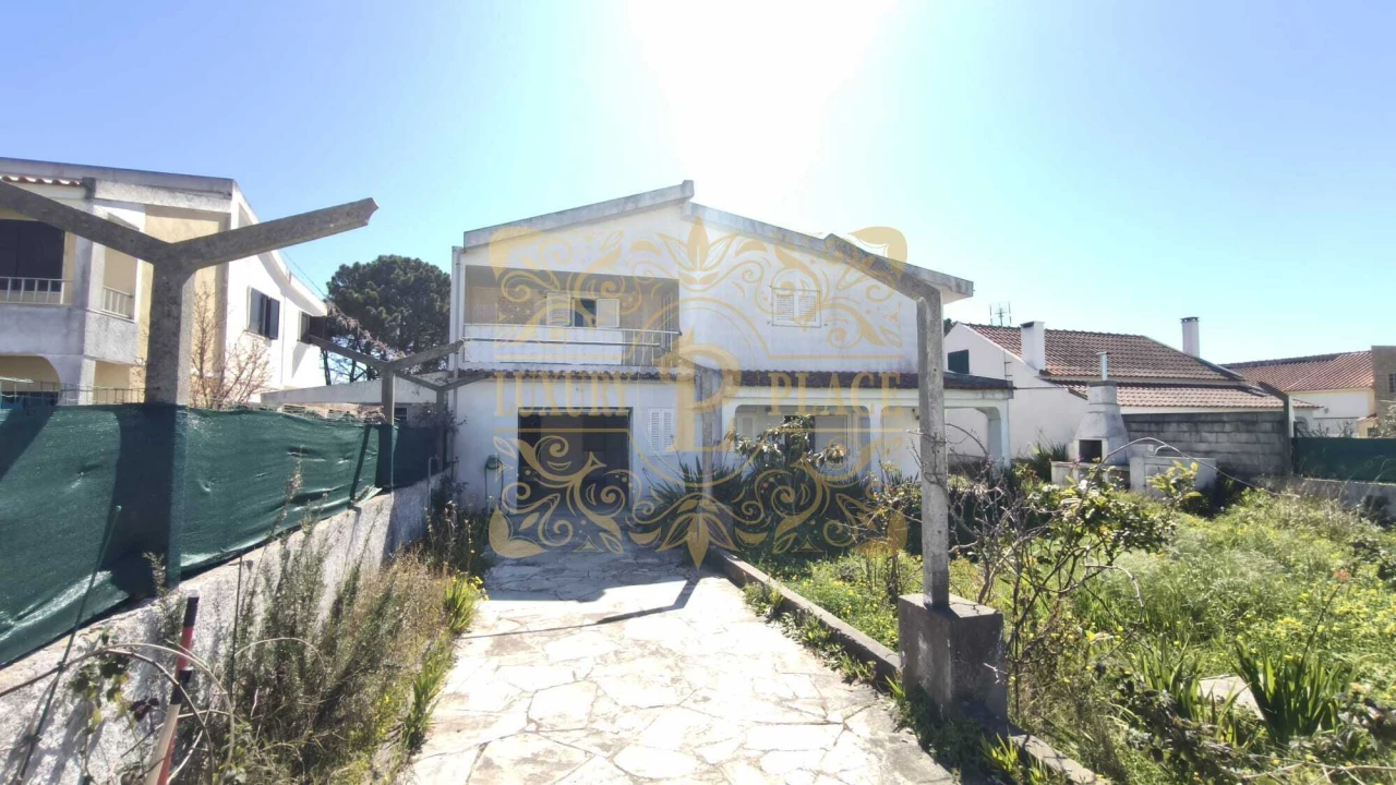 Moradia T3 para Venda em Sesimbra (Castelo) Foto 1