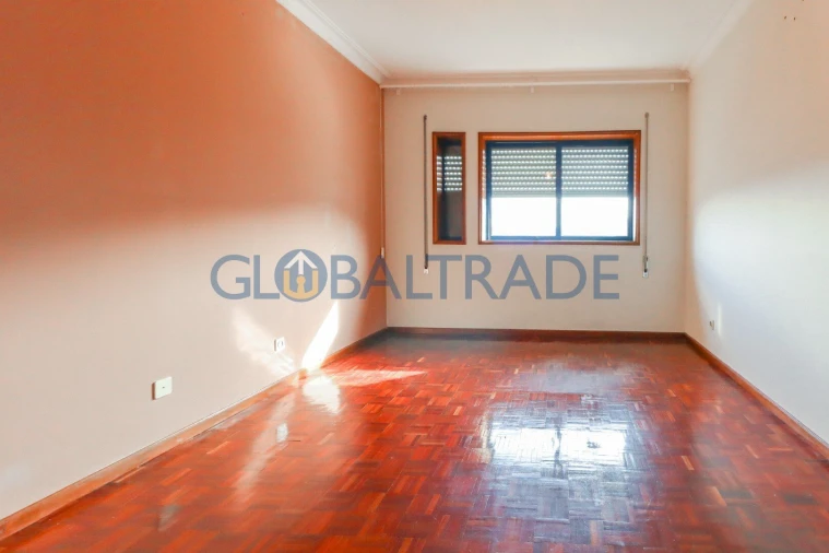 Apartamento T2 para Venda em Fânzeres e São Pedro da Cova Foto 13