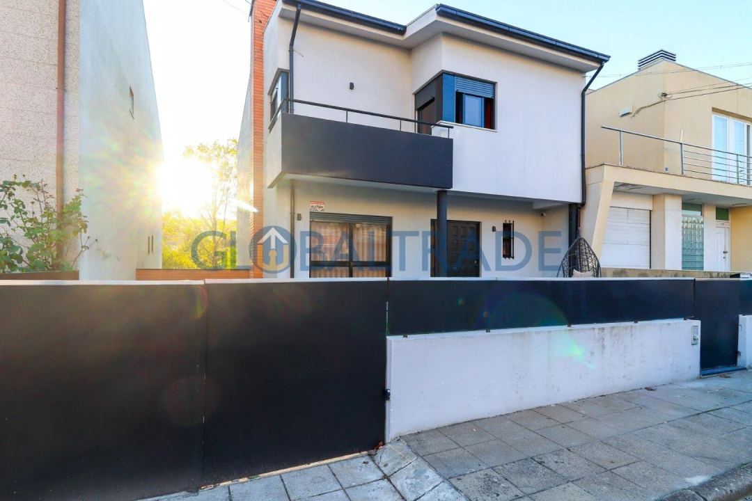 Moradia T3 para Venda em Valongo Foto 3