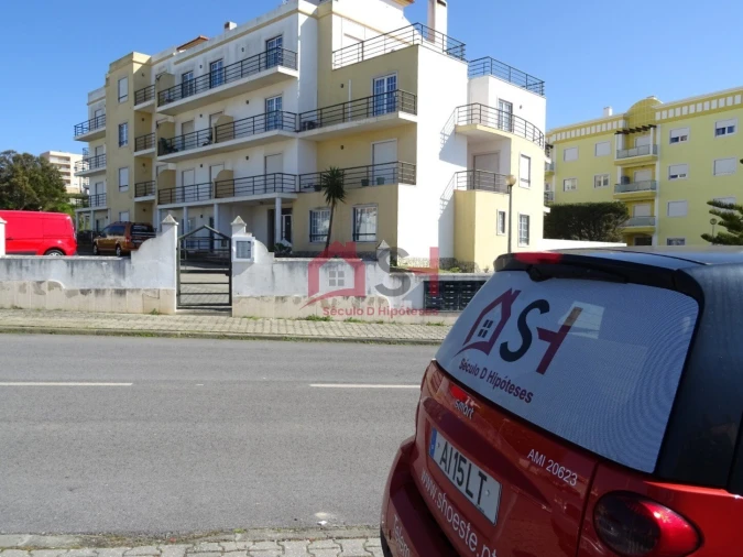 Apartamento T3 para Venda em Ericeira Foto 2