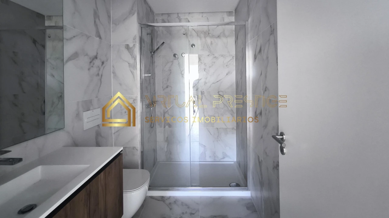 Moradia T4 para Venda em Caparica e Trafaria Foto 20