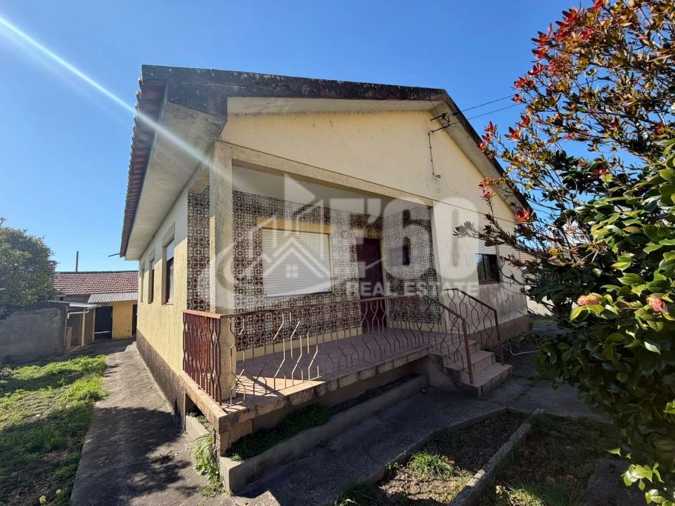 Moradia T4 para Venda em Esmoriz Foto 1