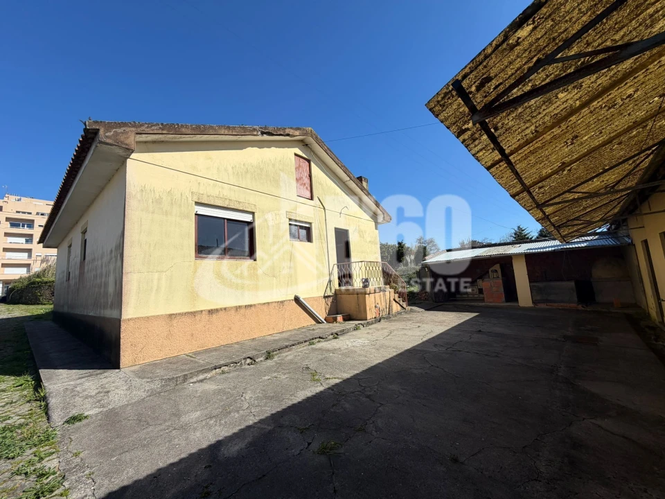 Moradia T4 para Venda em Esmoriz Foto 6