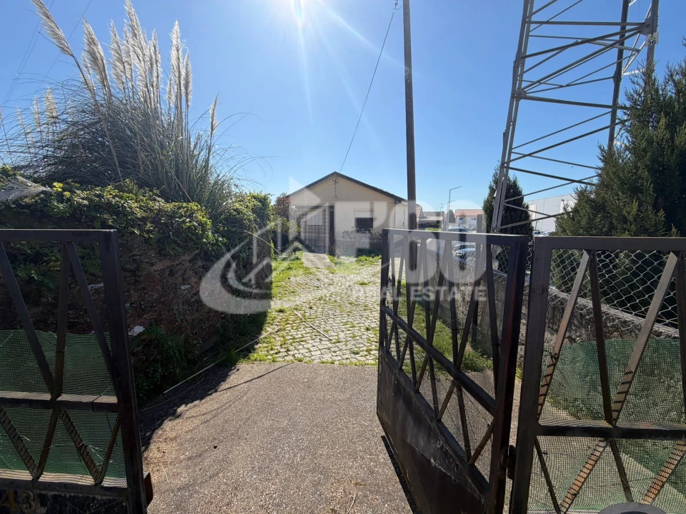 Moradia T4 para Venda em Esmoriz Foto 5